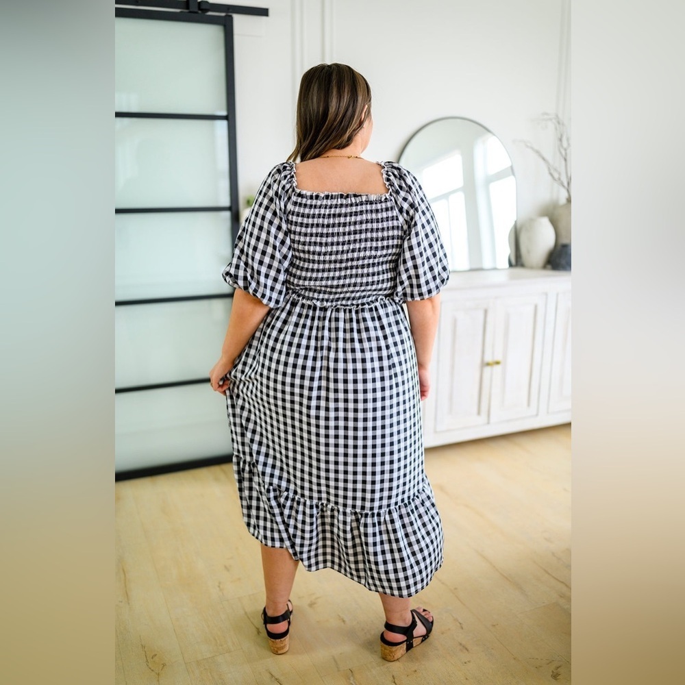 ANDREE BY UNIT Black & White Gingham Midi Dress - Picture 3 of 11